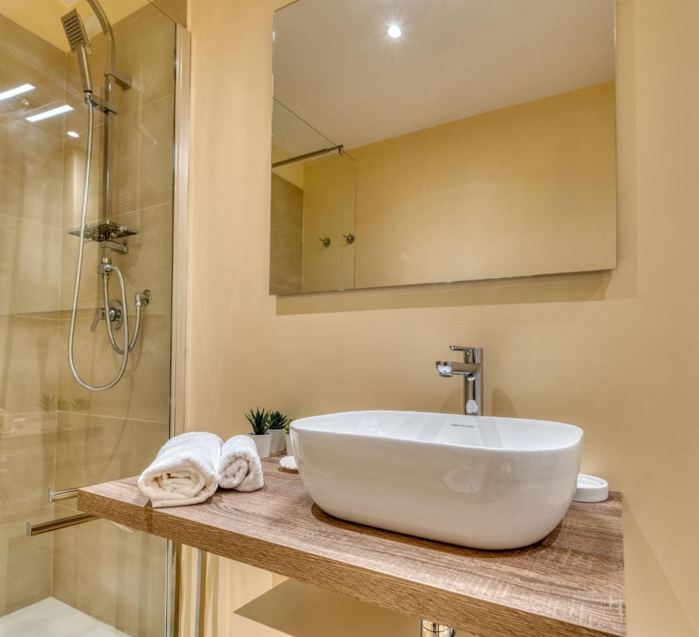 Izzhome Corso76 칼리아리 외부 사진